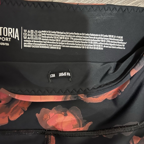 Victoria’s Secret - Victoria Sport Ladies Size M Leggings - Black & Coral Floral - Picture 6 of 13